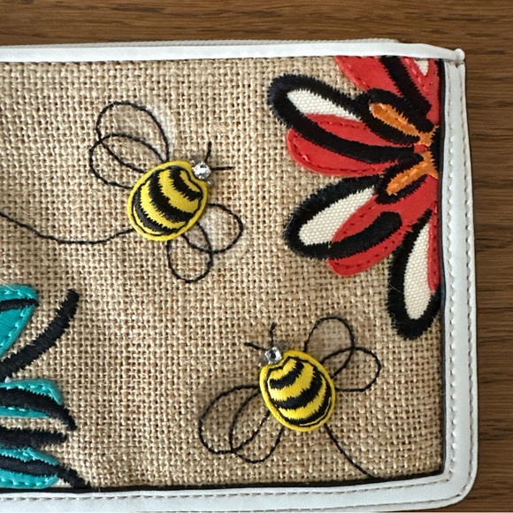 Coach Wristlet Pouch Floral Bumble Bee Crystals Burlap Leather Trim Zip Purse - Picture 3 of 15